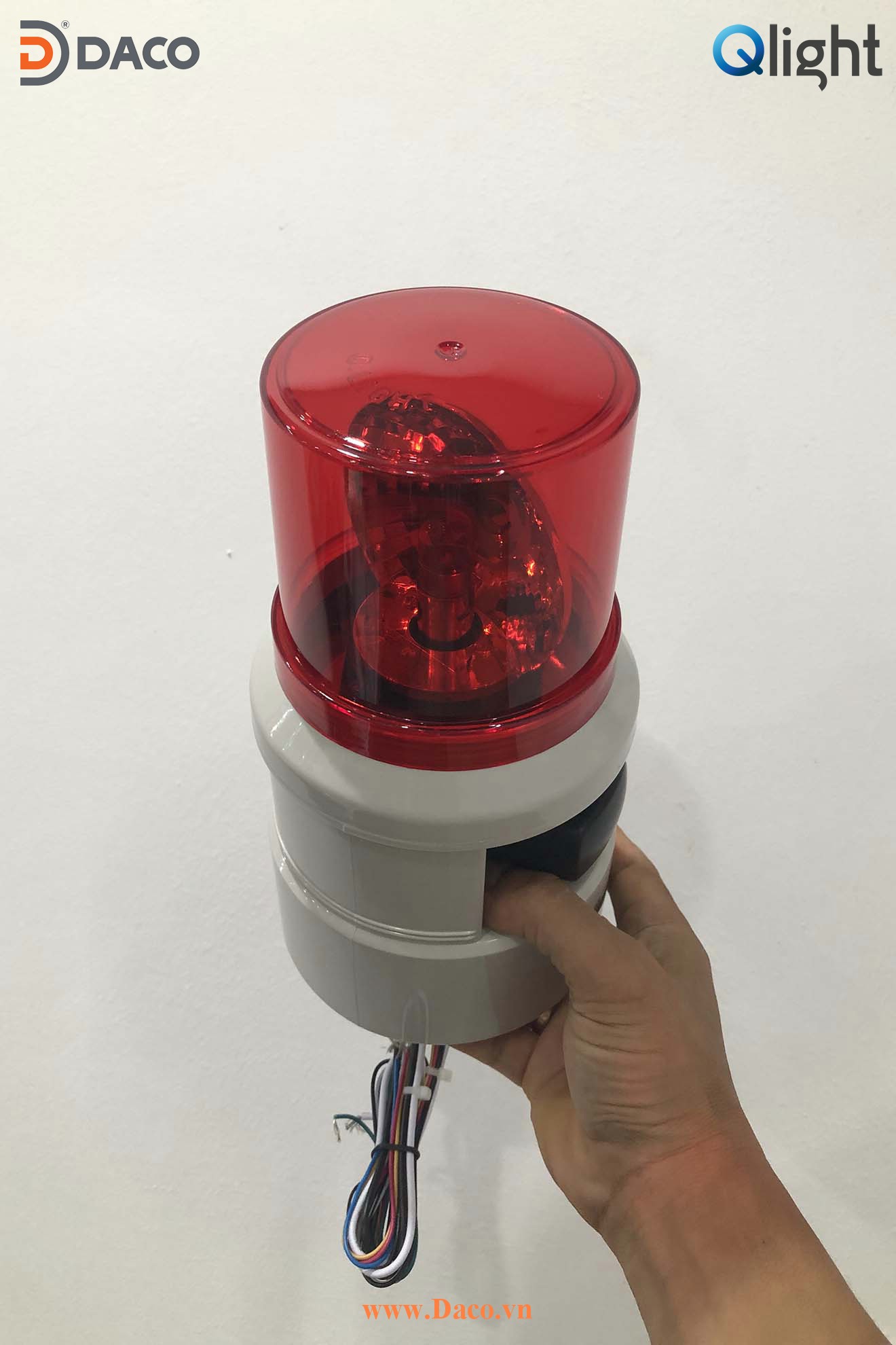 S100D-WA-110-R Hình ảnh thực tế Đèn báo hiệu có loa 5 âm báo Qlight Hàn Quốc Φ100: Điện áp 110VAC